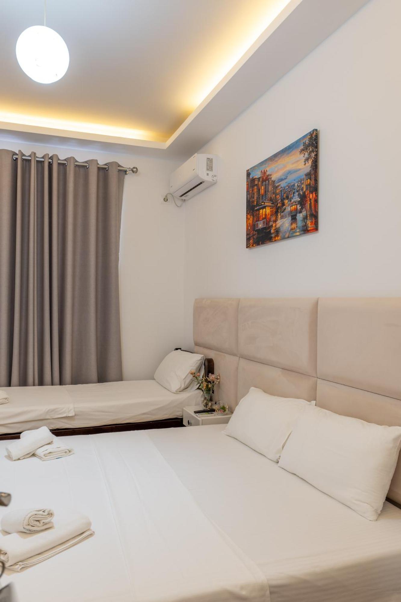 Hotel Myrtai - City Center Sarandë Exterior foto