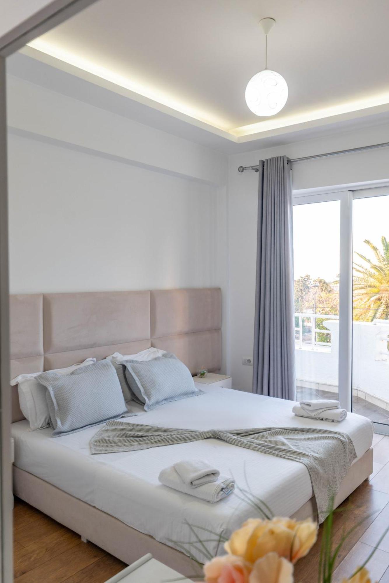 Hotel Myrtai - City Center Sarandë Exterior foto